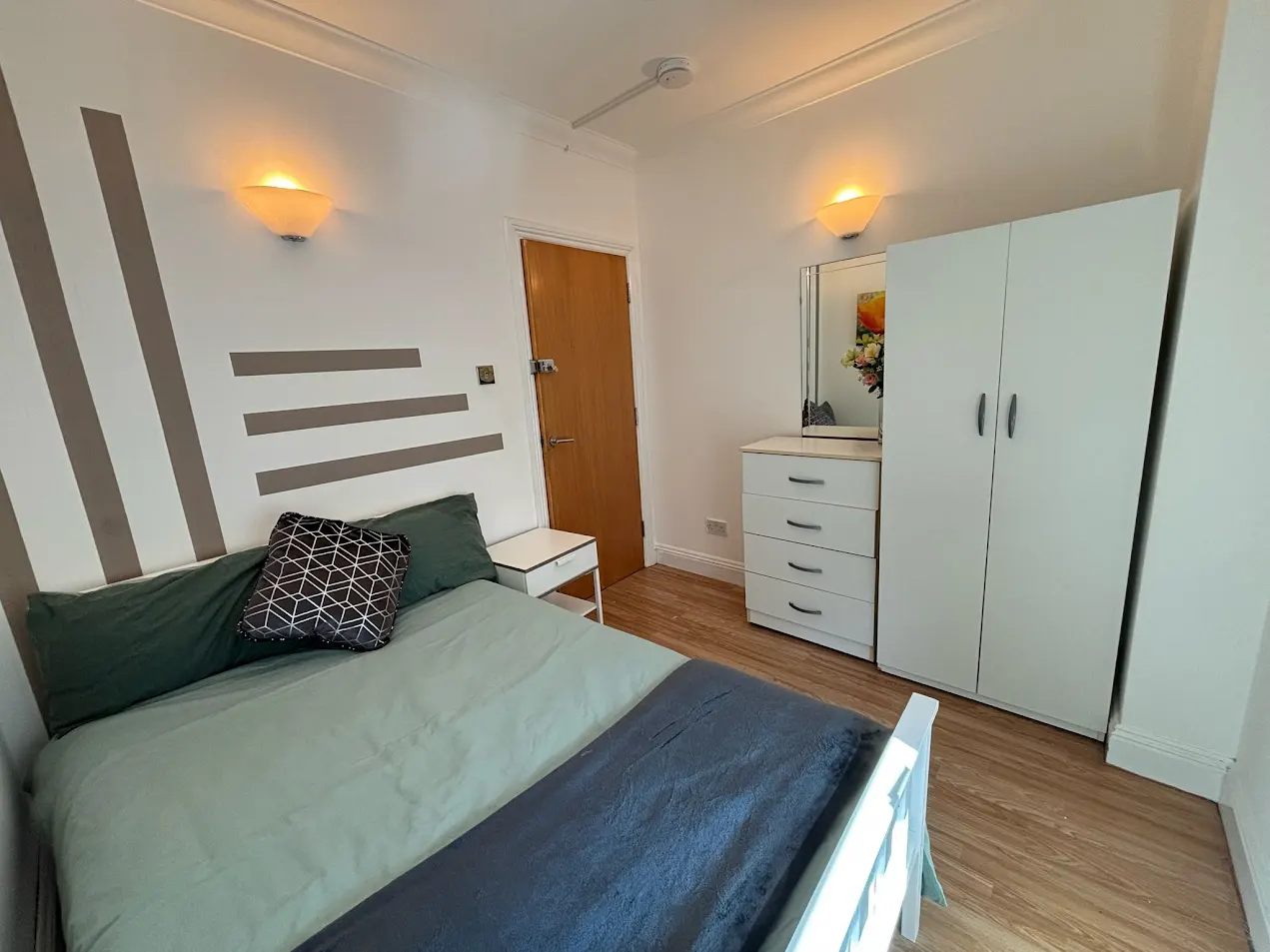 Double room in Crossharbour